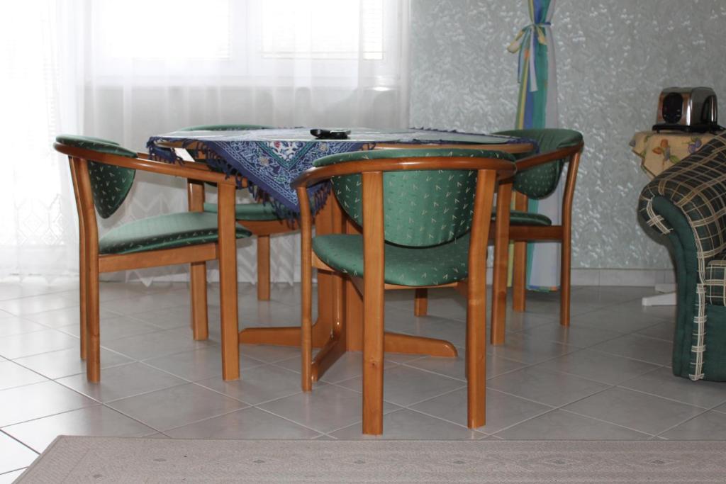 Orwa Apartmanok - Fenyofa Koez Zalakaros Oda fotoğraf